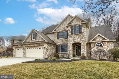 5007 Ravenwood Rd, Mechanicsburg, PA 17055