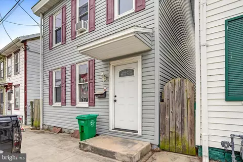 156 E Penn St, Carlisle, PA 17013