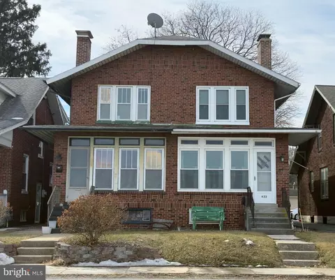 622 N Front St, Wormleysburg, PA 17043