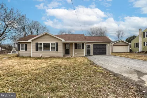 1907 Spring Rd, Carlisle, PA 17013
