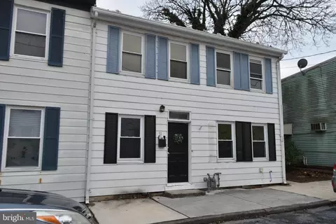 31 W Green St, Mechanicsburg, PA 17055