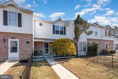48 Tory Cir, Enola, PA 17025