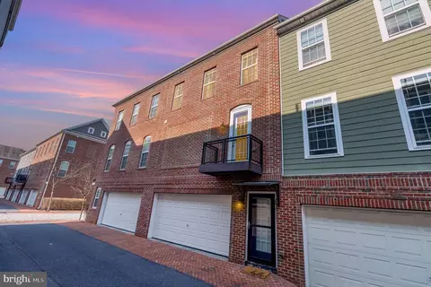 125 Rutledge Aly, Mechanicsburg, PA 17050