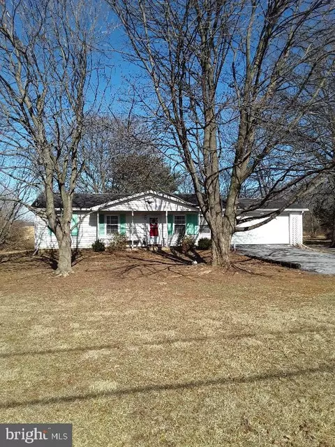 433 Crossroad School Rd, Carlisle, PA 17015