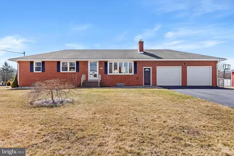330 N Middlesex Rd, Carlisle, PA 17013