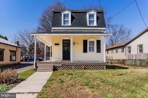128 Porter Ave, Carlisle, PA 17013