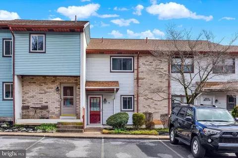 76 Drexel Pl, New Cumberland, PA 17070
