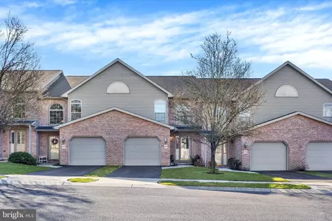 206 W Locust St, Enola, PA 17025