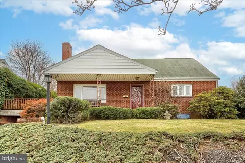 414 N 21st St, Camp Hill, PA 17011