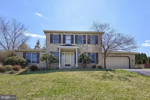 6203 Locust Ln, Mechanicsburg, PA 17050