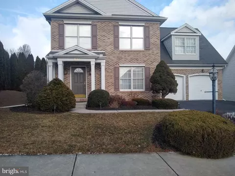 1443 Northhampton Ln, New Cumberland, PA 17070