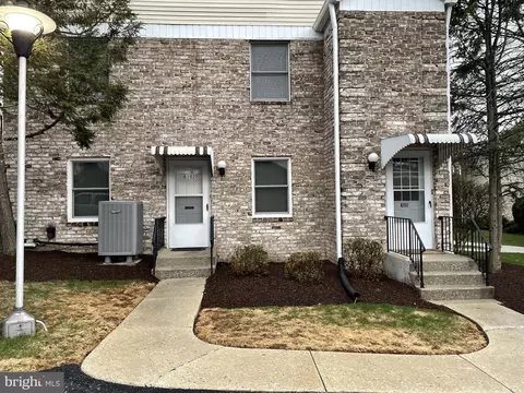 2140 Market St #B102, Camp Hill, PA 17011