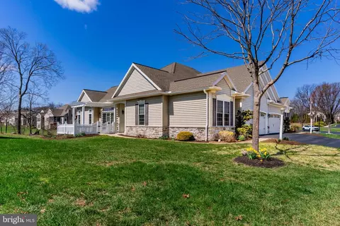 401 Carmella Dr, Mechanicsburg, PA 17050