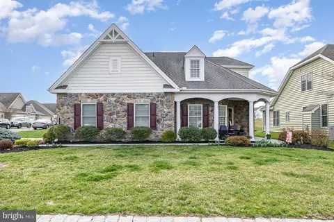 31 Presidents Dr, Mechanicsburg, PA 17050