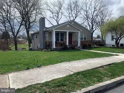 348 G St, Carlisle, PA 17013