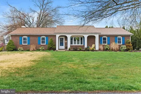 59 Longview Dr, Mechanicsburg, PA 17050