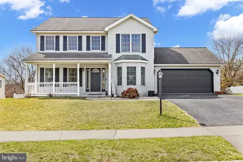 5035 Inverness Dr, Mechanicsburg, PA 17050