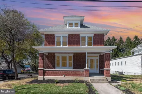 620 W Main St, Mechanicsburg, PA 17055