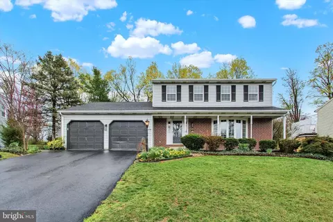 2728 S Rosegarden Blvd, Mechanicsburg, PA 17055