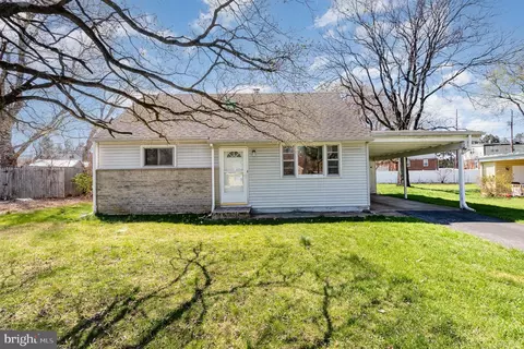 338 Charles Rd, Mechanicsburg, PA 17050
