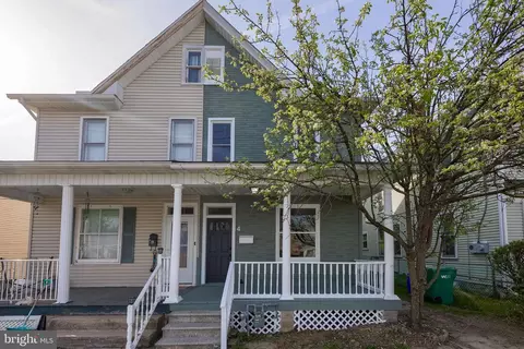4 E Manor Ave, Enola, PA 17025