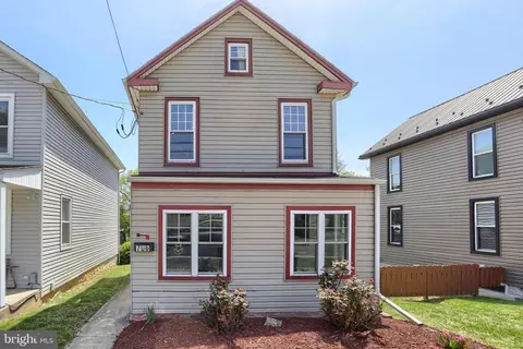 706 State St, Lemoyne, PA 17043