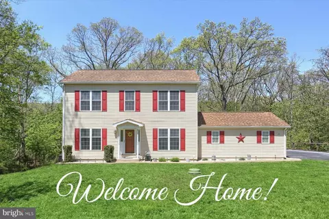 3 White Birch Ln, Mechanicsburg, PA 17050
