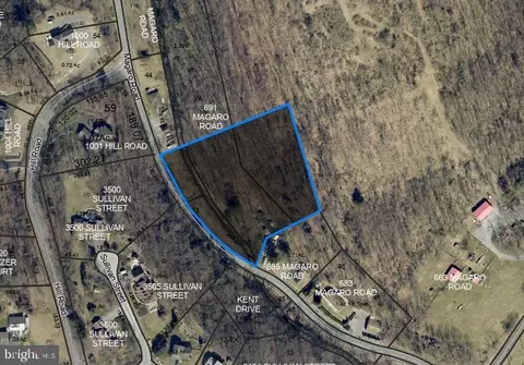 691 Magaro Rd, Enola, PA 17025
