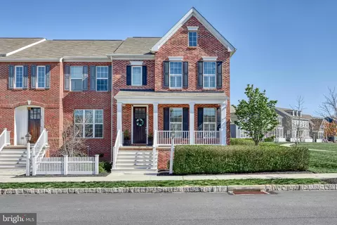 39 Meadow Creek Ln, Mechanicsburg, PA 17050