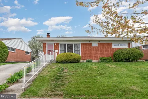 1704 Dighton St, Camp Hill, PA 17011
