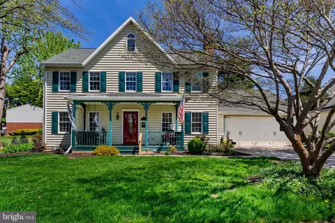 497 Glenn St, Mechanicsburg, PA 17055