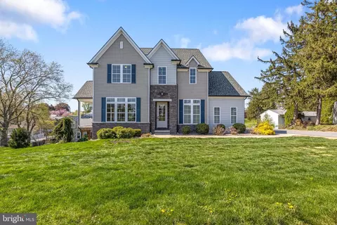 701 E Winding Hill Rd, Mechanicsburg, PA 17055