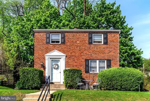 424 Hillside Rd, New Cumberland, PA 17070