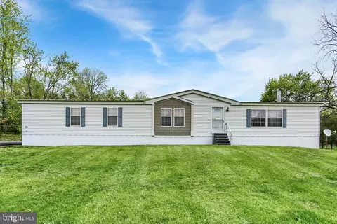 25 Pine Hill Ave, Mechanicsburg, PA 17050