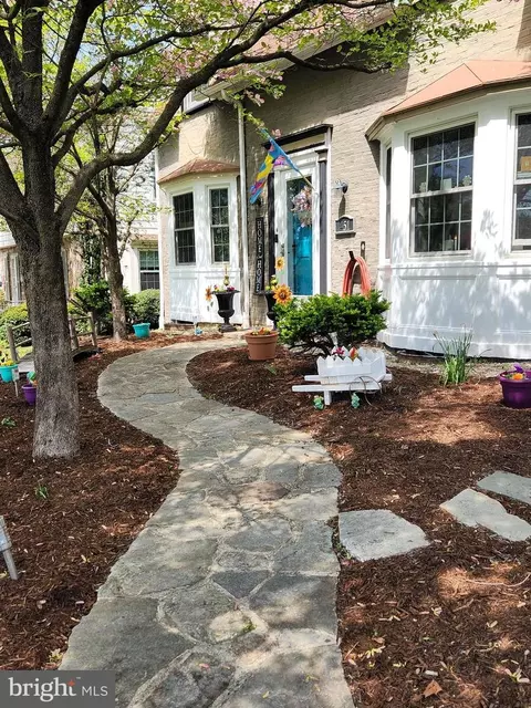 451 Country Club Rd, Camp Hill, PA 17011