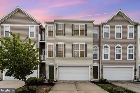 501 Brook Meadow Dr, Mechanicsburg, PA 17050