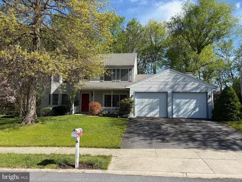 7 Blackmore Ct, Camp Hill, PA 17011