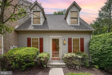 1451 Olde Oak Ct, Mechanicsburg, PA 17050
