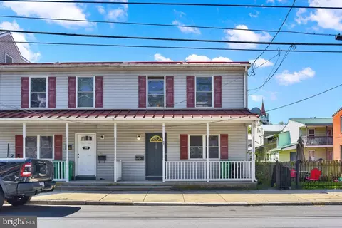 164 W North St, Carlisle, PA 17013