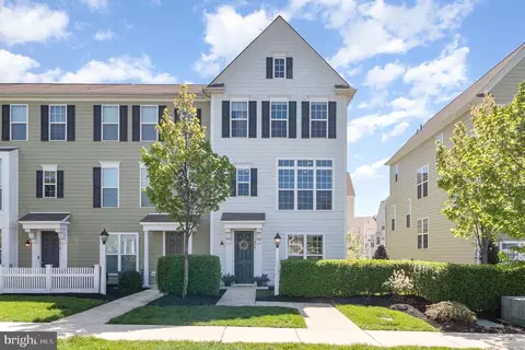 510 Old Farm Ln, Mechanicsburg, PA 17050