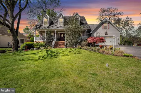 901 Wellington Dr, Carlisle, PA 17013