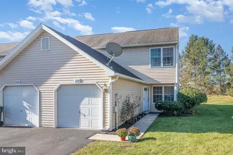 115 B Partridge Cir, Carlisle, PA 17013
