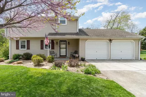 406 Ricky Rd, Mechanicsburg, PA 17055