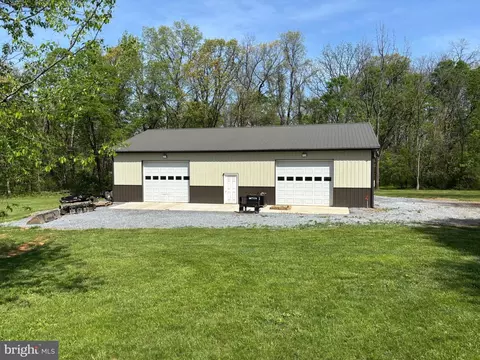 872 Ridge Rd, Carlisle, PA 17013