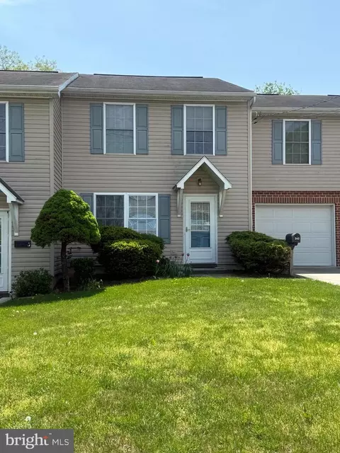 242 H St, Carlisle, PA 17013