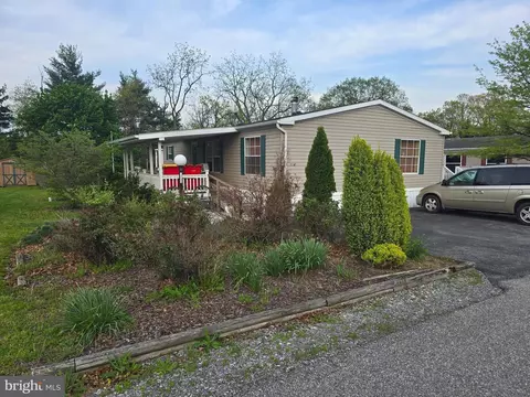 114 Country View Est, Newville, PA 17241