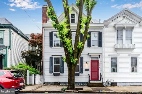 236 S Pitt St, Carlisle, PA 17013