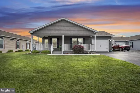 159 Glenridge Dr, Carlisle, PA 17015