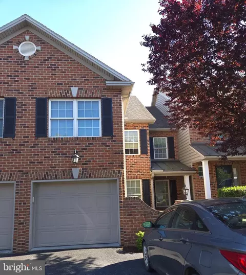5150 Mendenhall Dr, Mechanicsburg, PA 17050