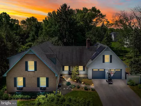 3 Stonehedge Way, Carlisle, PA 17015